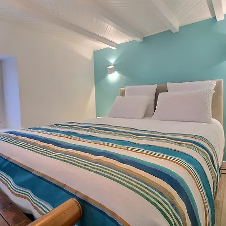 Holiday home Roz Vallee 2 *
