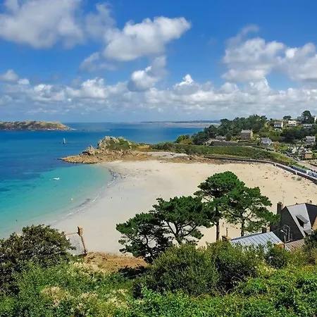 Roz Vallee 2 Holiday home *